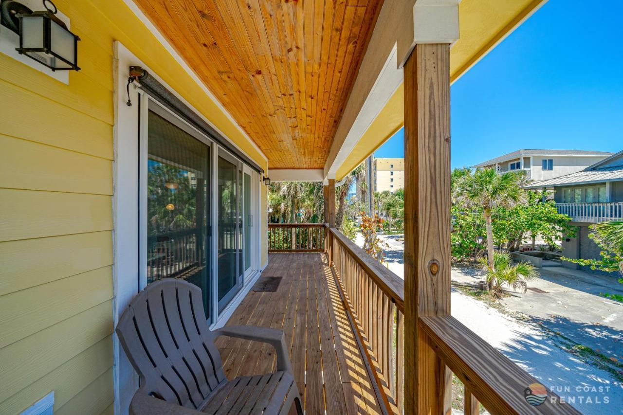 Dog Friendly Loft Steps From Beach With Gas Barbecue Grill And Upstairs Deck! New Smyrna Beach Dış mekan fotoğraf