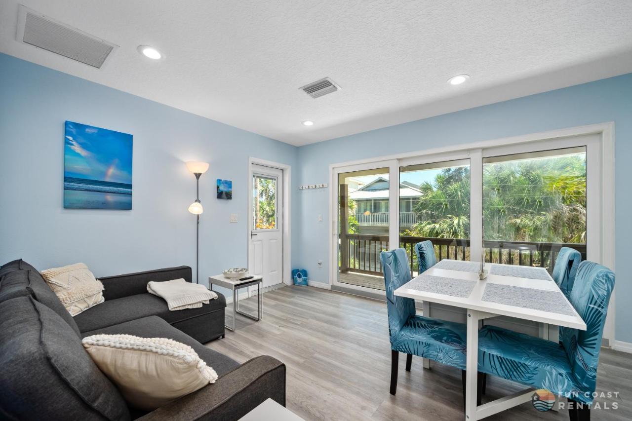 Dog Friendly Loft Steps From Beach With Gas Barbecue Grill And Upstairs Deck! New Smyrna Beach Dış mekan fotoğraf