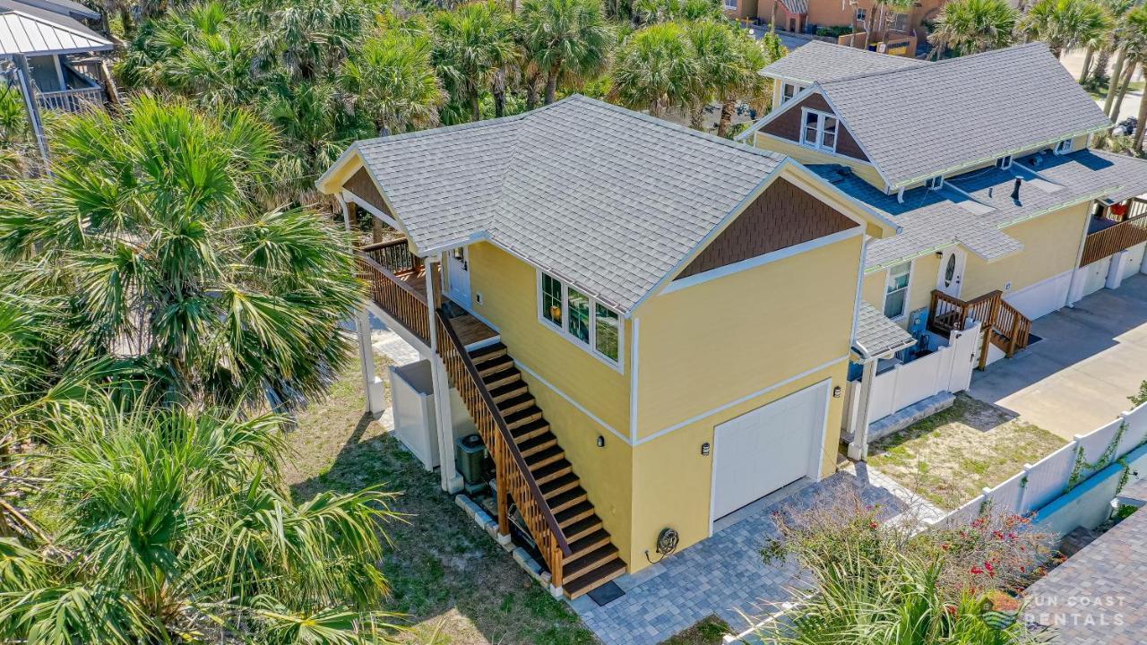 Dog Friendly Loft Steps From Beach With Gas Barbecue Grill And Upstairs Deck! New Smyrna Beach Dış mekan fotoğraf