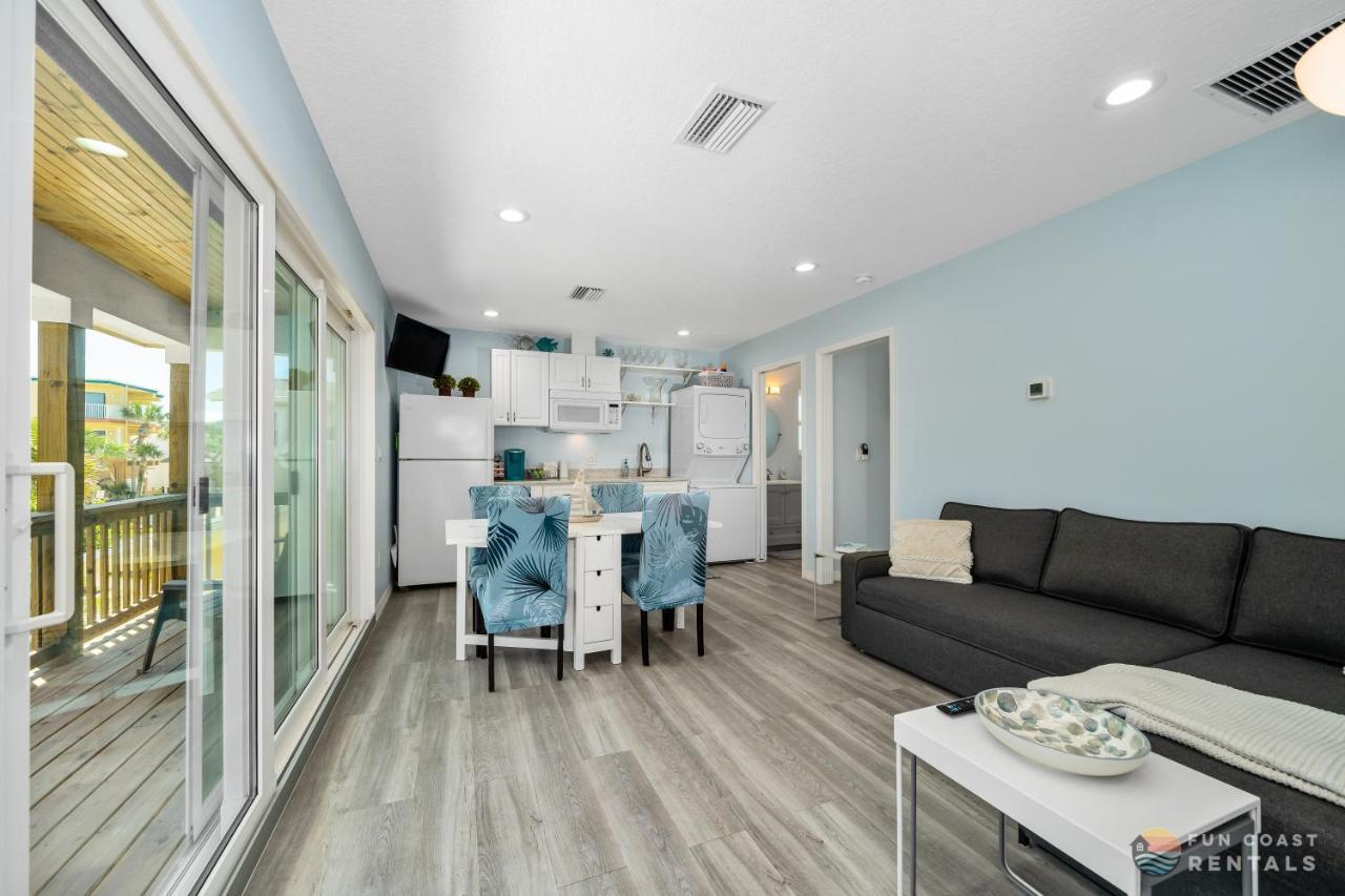 Dog Friendly Loft Steps From Beach With Gas Barbecue Grill And Upstairs Deck! New Smyrna Beach Dış mekan fotoğraf